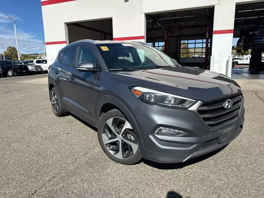 2016 Hyundai Tucson Sport photo 1
