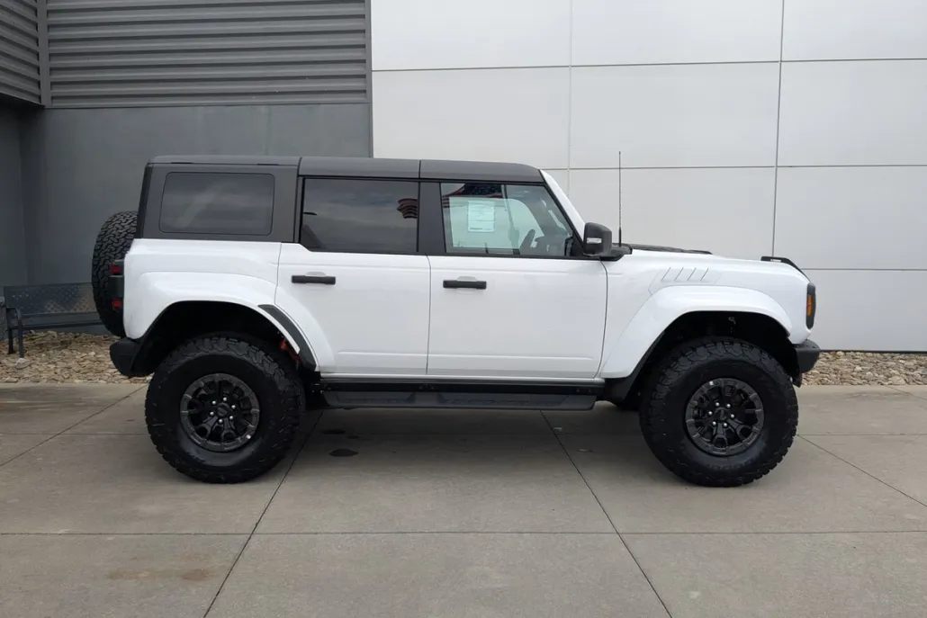 2025 Ford Bronco Raptor photo 1