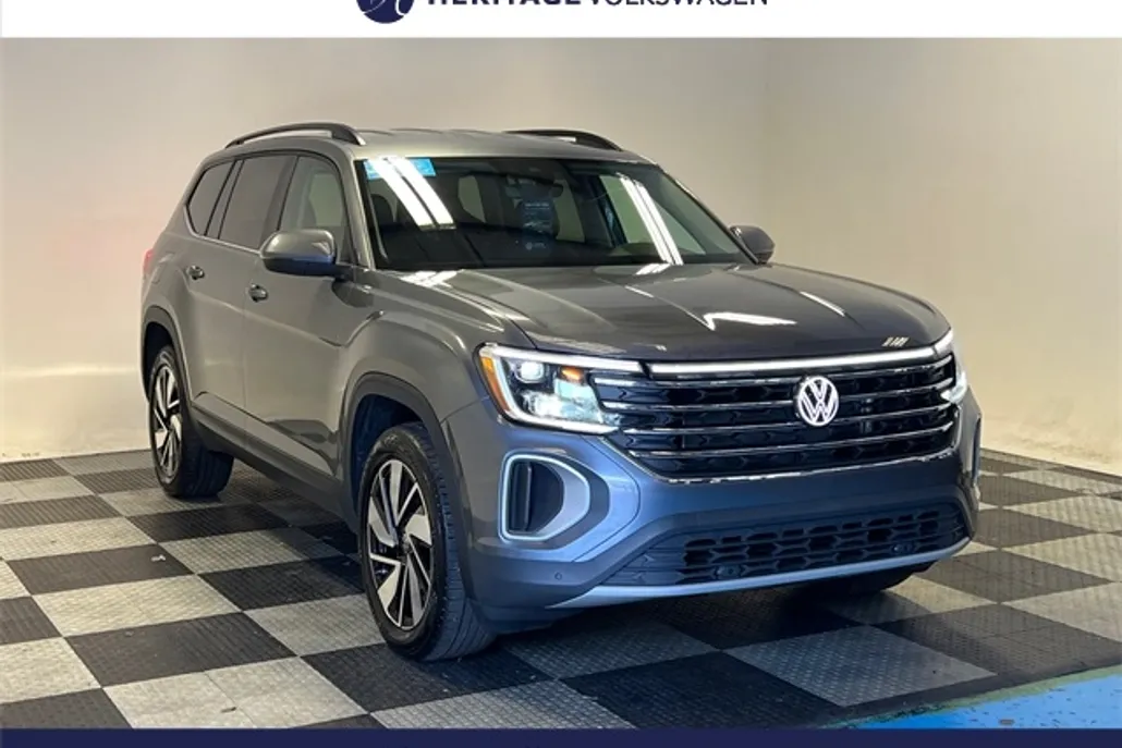 2024 Volkswagen Atlas SE Technology photo 1