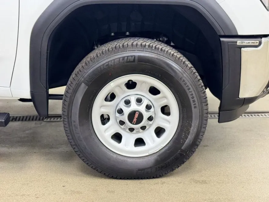 2025 Gmc Sierra Pro photo 1