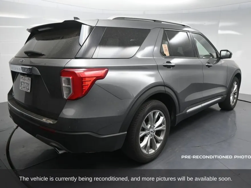 2023 Ford Explorer Limited photo 1