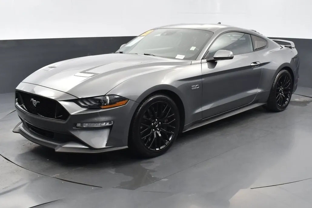 2021 Ford Mustang GT photo 1