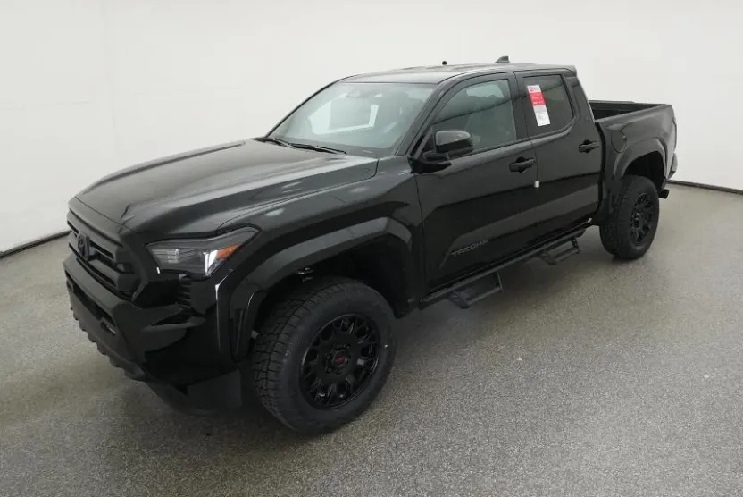2025 Toyota Tacoma SR5 4x4 Double Cab photo 1