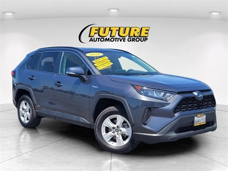 2021 Toyota RAV4 Hybrid LE photo 1