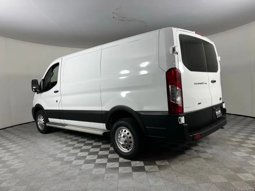 2023 Ford Transit photo 1