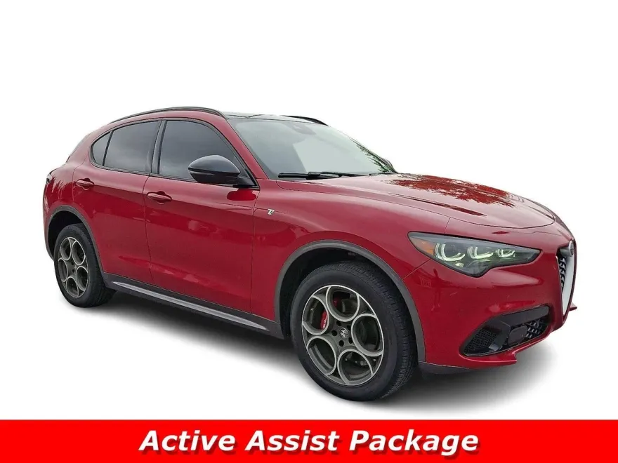 2024 Alfa Romeo Stelvio Ti photo 1