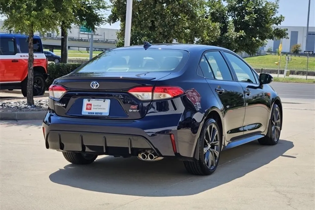 2025 Toyota Corolla Hybrid SE photo 1
