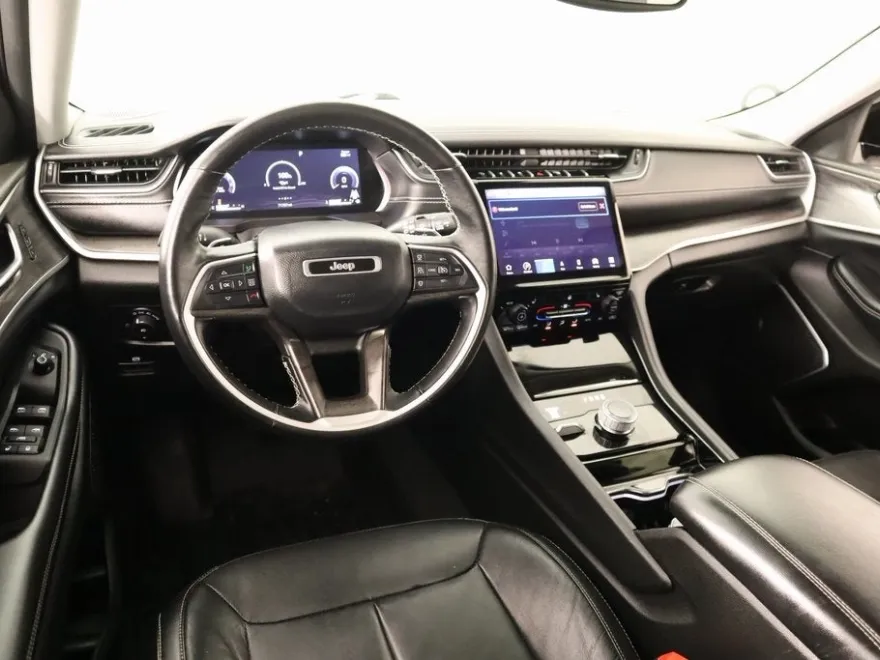2022 Jeep Grand Cherokee Limited photo 1