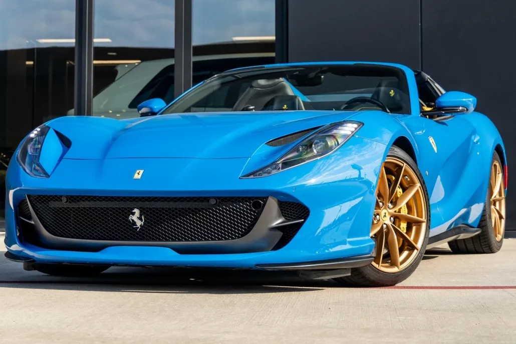 2022 Ferrari 812 GTS Base photo 1
