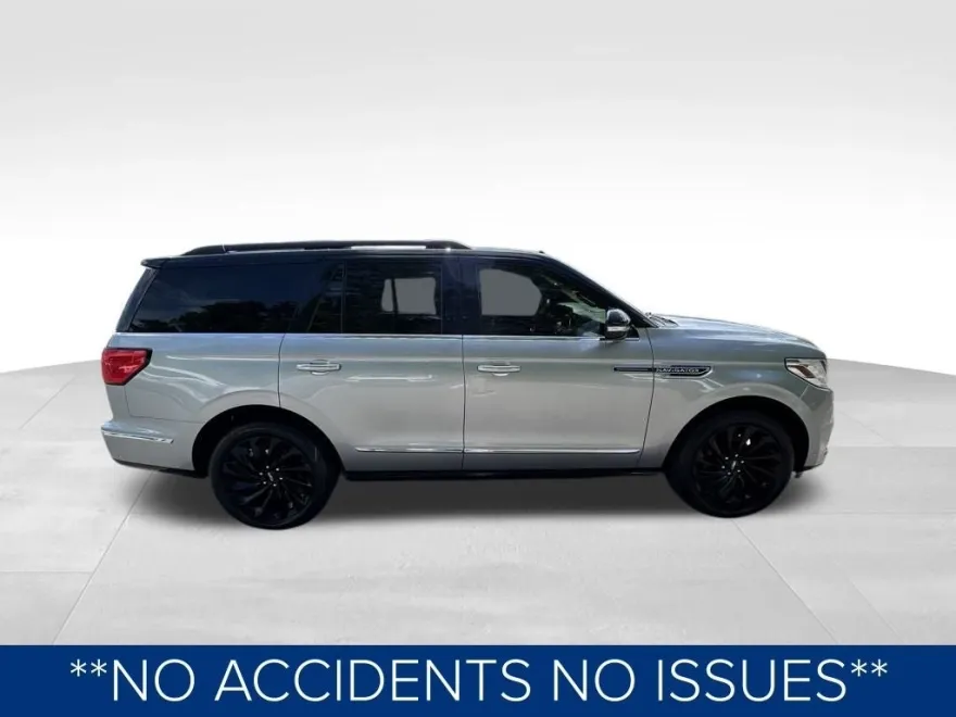 2021 Lincoln Navigator Black Label photo 1