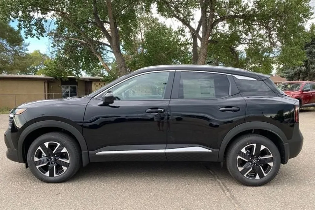 2026 Nissan Kicks SV photo 1