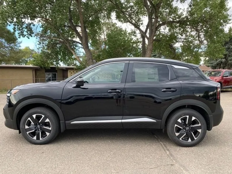 2026 Nissan Kicks SV photo 1