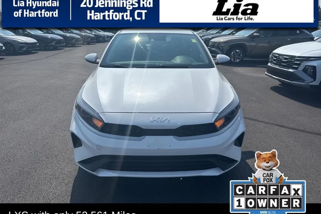 2022 Kia Forte LXS photo 1