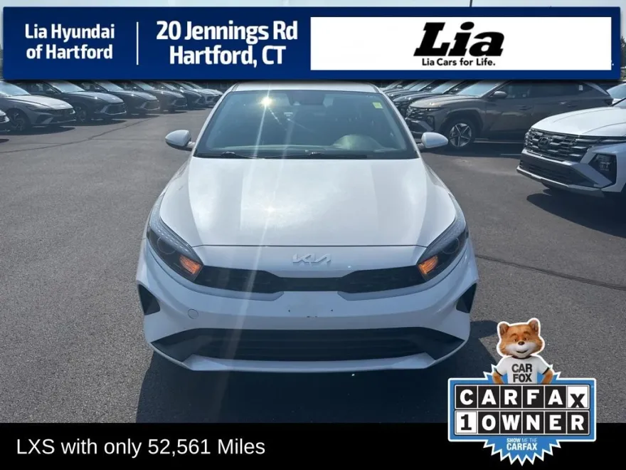 2022 Kia Forte LXS photo 1