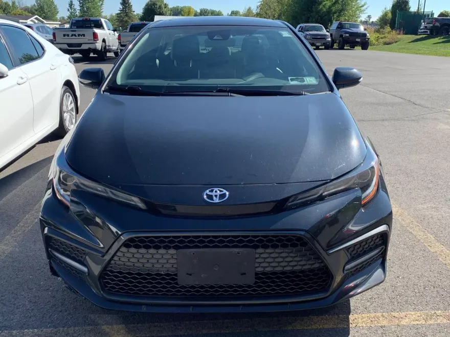 2020 Toyota Corolla SE photo 1