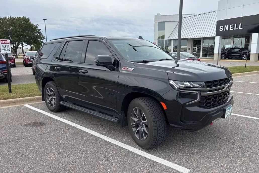 2022 Chevrolet Tahoe Z71 photo 1