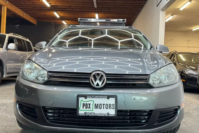 2014 Volkswagen Jetta SportWagen 2.0 TDI Sport photo 1