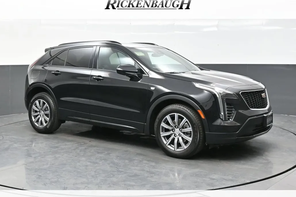 2020 Cadillac XT4 Sport photo 1
