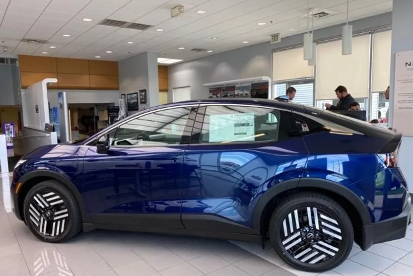 2026 Nissan Leaf SV Plus photo 1