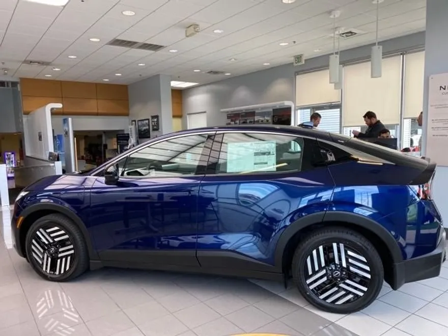2026 Nissan Leaf SV Plus photo 1
