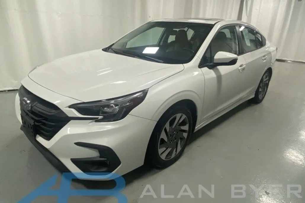 2023 Subaru Legacy Limited photo 1