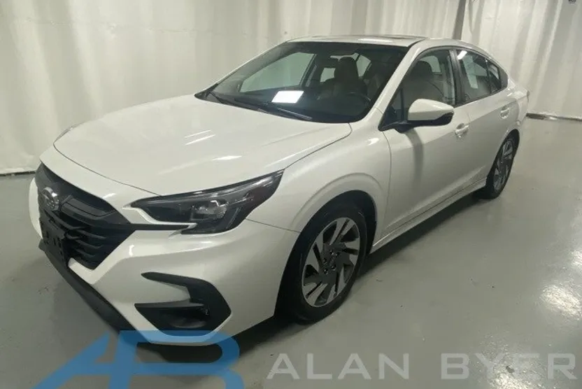 2023 Subaru Legacy Limited photo 1