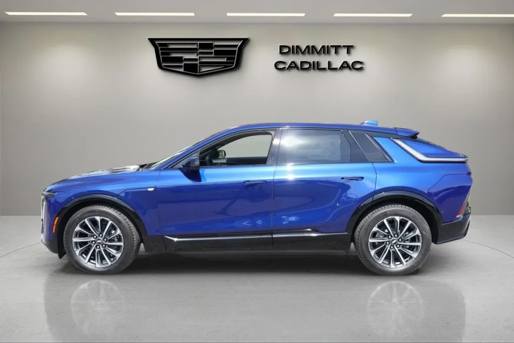 2025 Cadillac Lyriq Sport photo 1