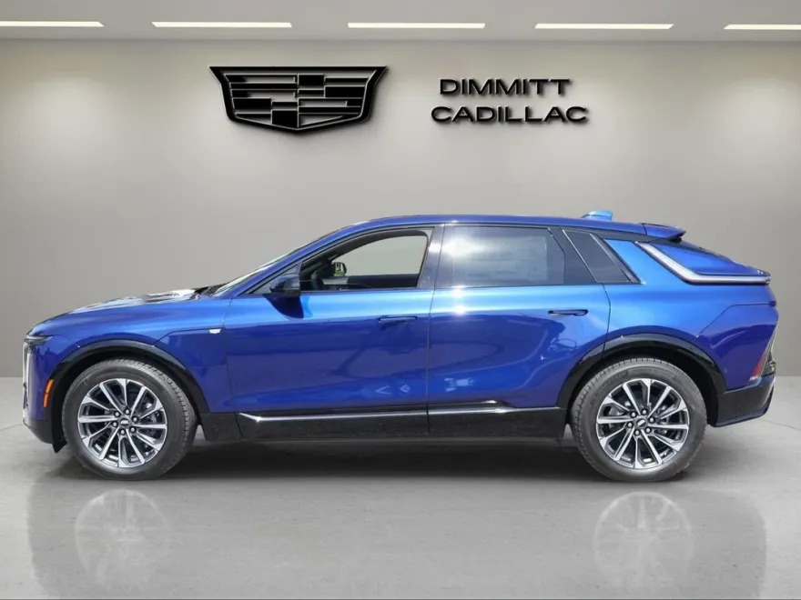 2025 Cadillac Lyriq Sport photo 1
