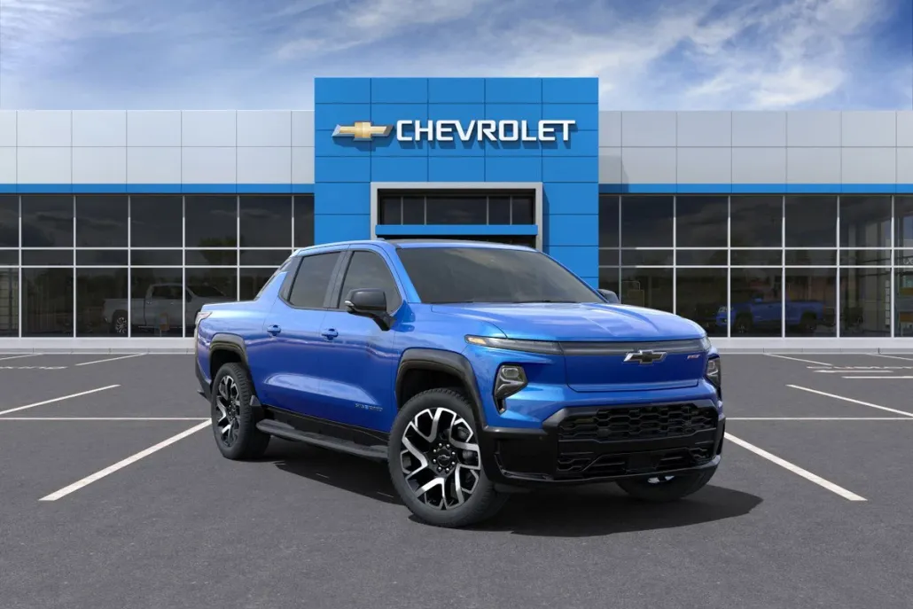 2025 Chevrolet Silverado EV RST photo 1