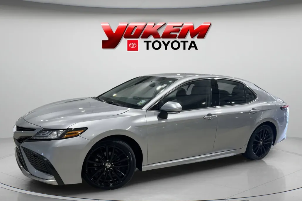 2023 Toyota Camry XSE photo 1