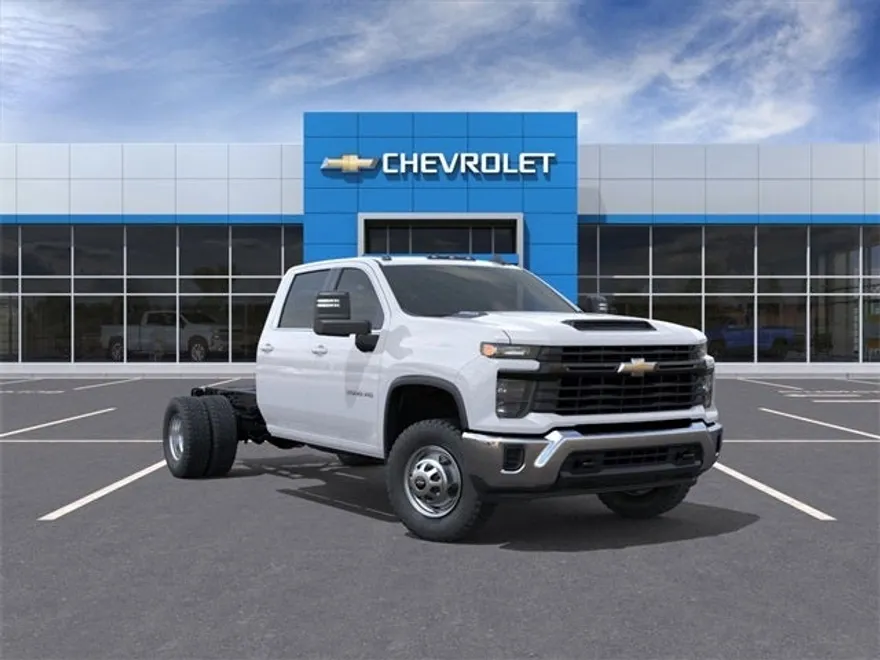 2025 Chevrolet Silverado 3500HD Work Truck photo 1