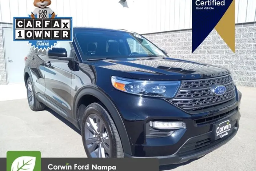 2022 Ford Explorer XLT photo 1