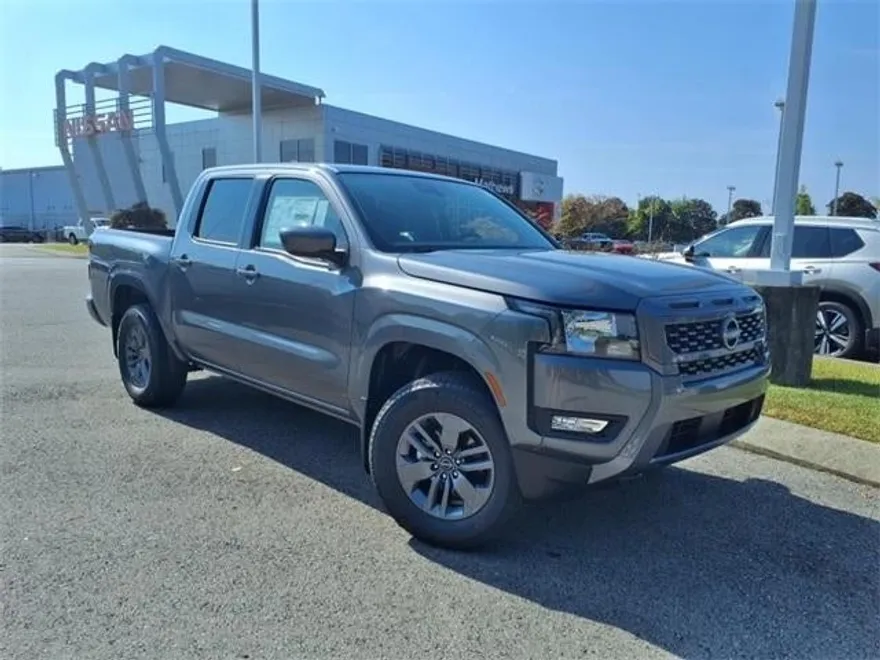 2025 Nissan Frontier Crew Cab SV photo 1