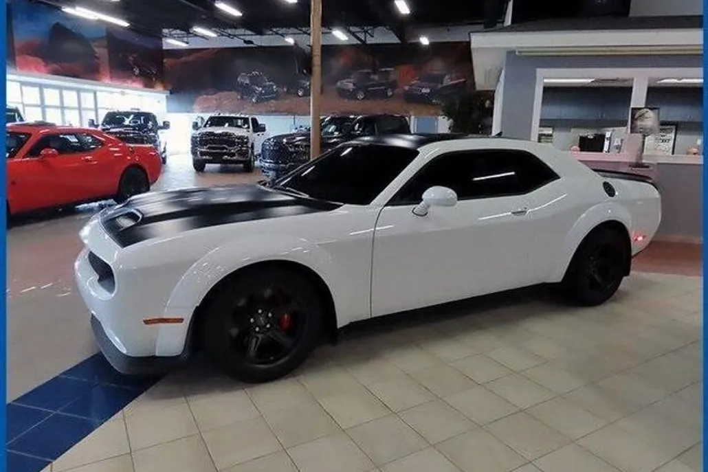 2022 Dodge Challenger SRT8 Hellcat Redeye photo 1