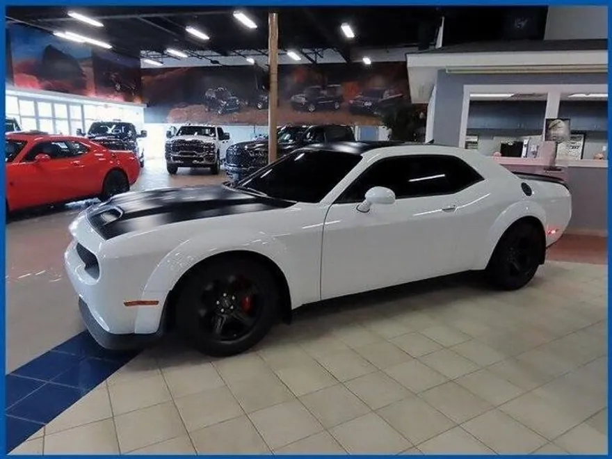 2022 Dodge Challenger SRT8 Hellcat Redeye photo 1