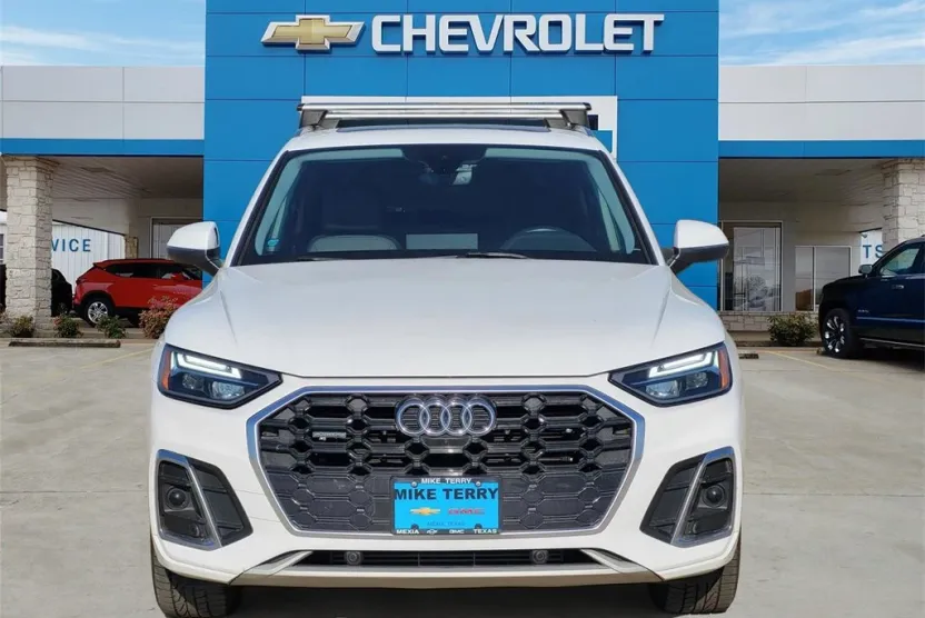 2022 Audi Q5 S line Premium Plus photo 1