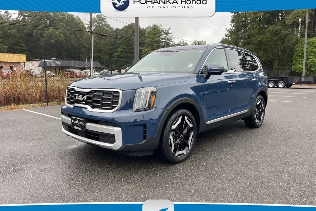 2024 Kia Telluride S photo 1