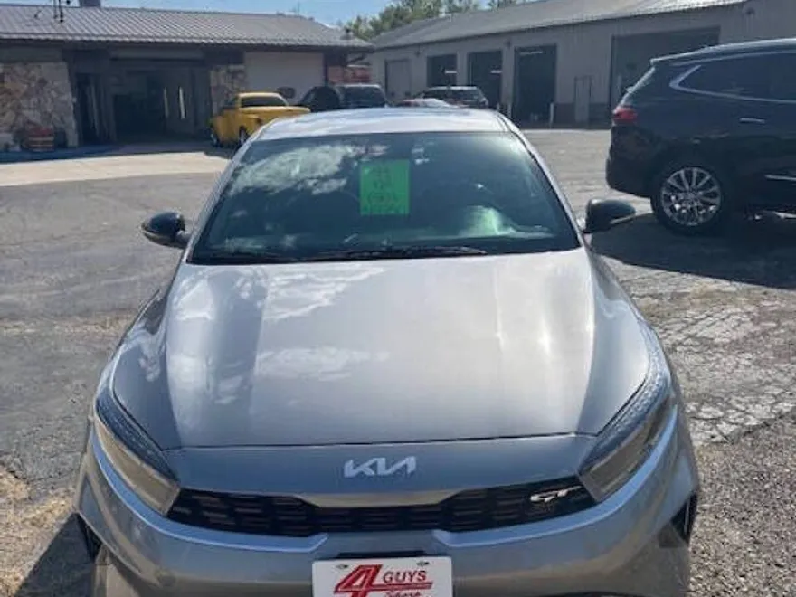 2024 Kia Forte GT photo 1