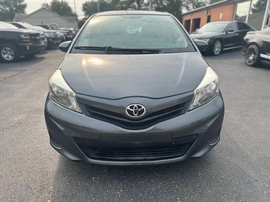 2014 Toyota Yaris L photo 1