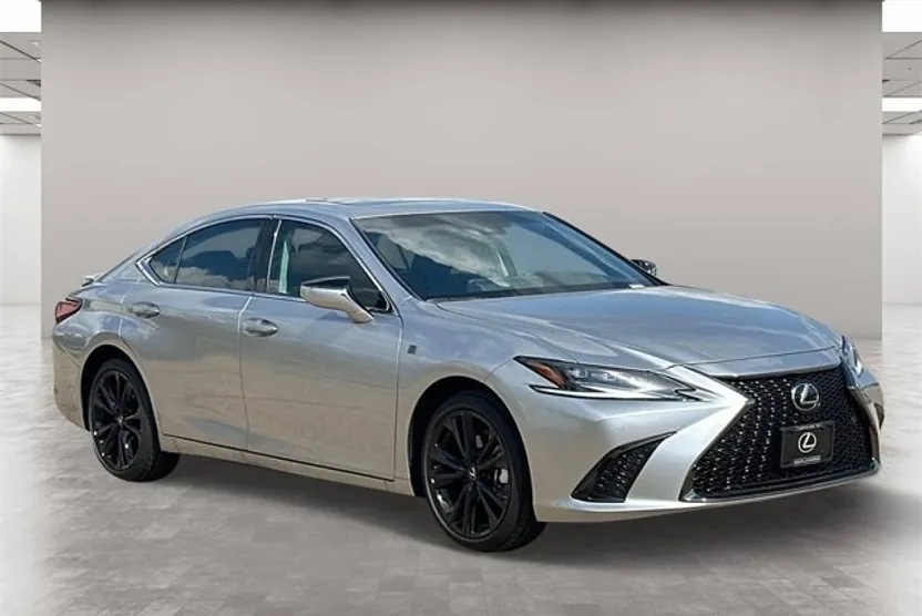 2025 Lexus ES 300h F SPORT Design photo 1