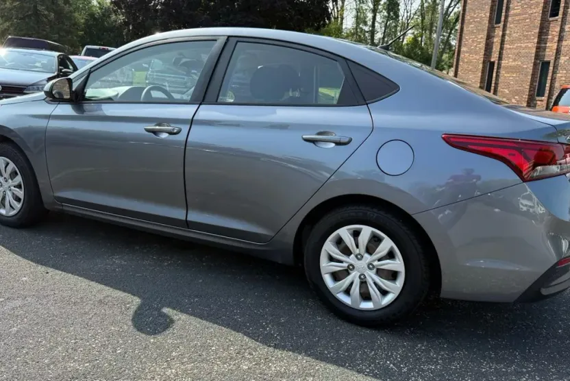 2019 Hyundai Accent SEL photo 1