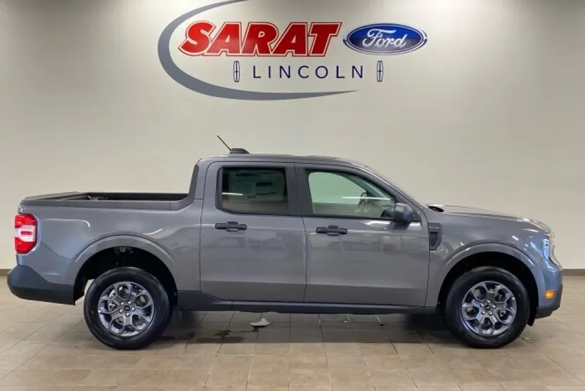 2025 Ford Maverick XLT photo 1