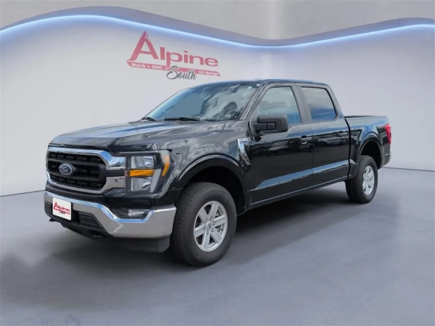 2023 Ford F-150 XL photo 1