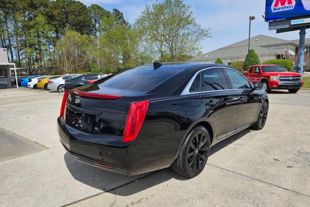 2015 Cadillac XTS photo 1