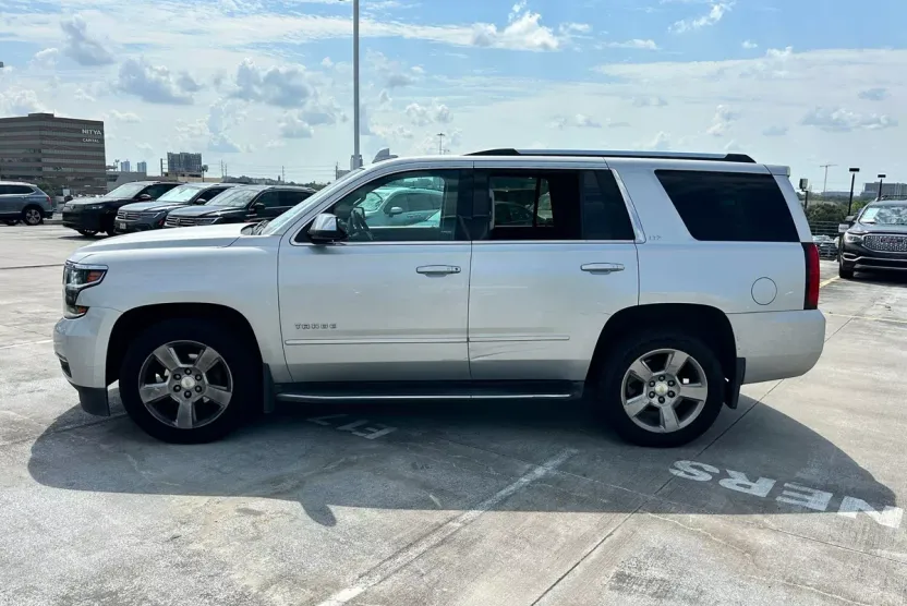 2015 Chevrolet Tahoe LTZ photo 1