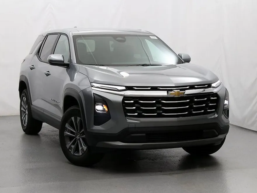 2026 Chevrolet Equinox LT photo 1