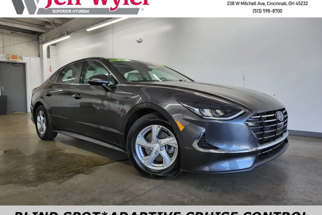 2023 Hyundai Sonata SE photo 1