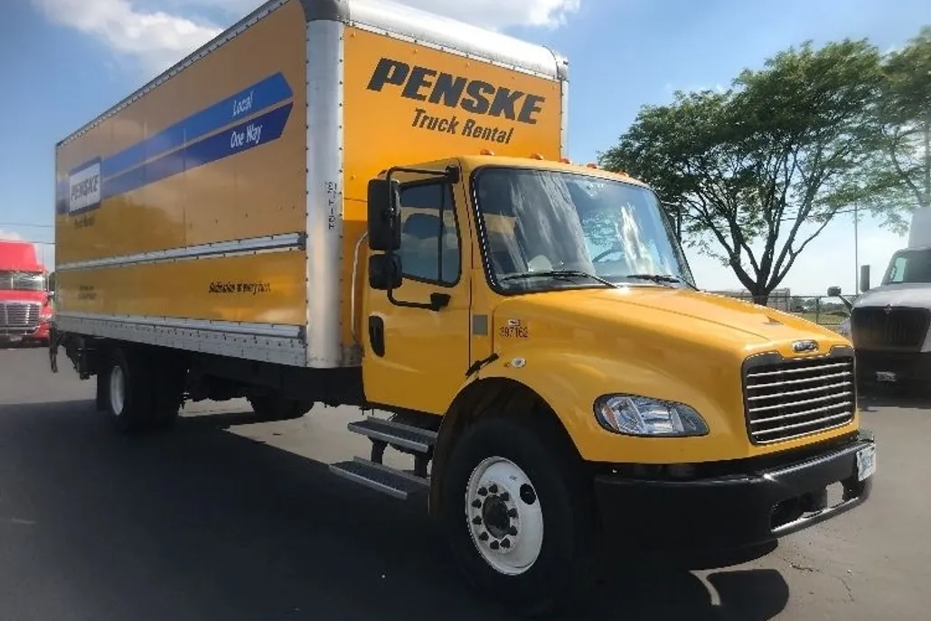 2017 Freightliner M2 106 Medium Duty photo 1