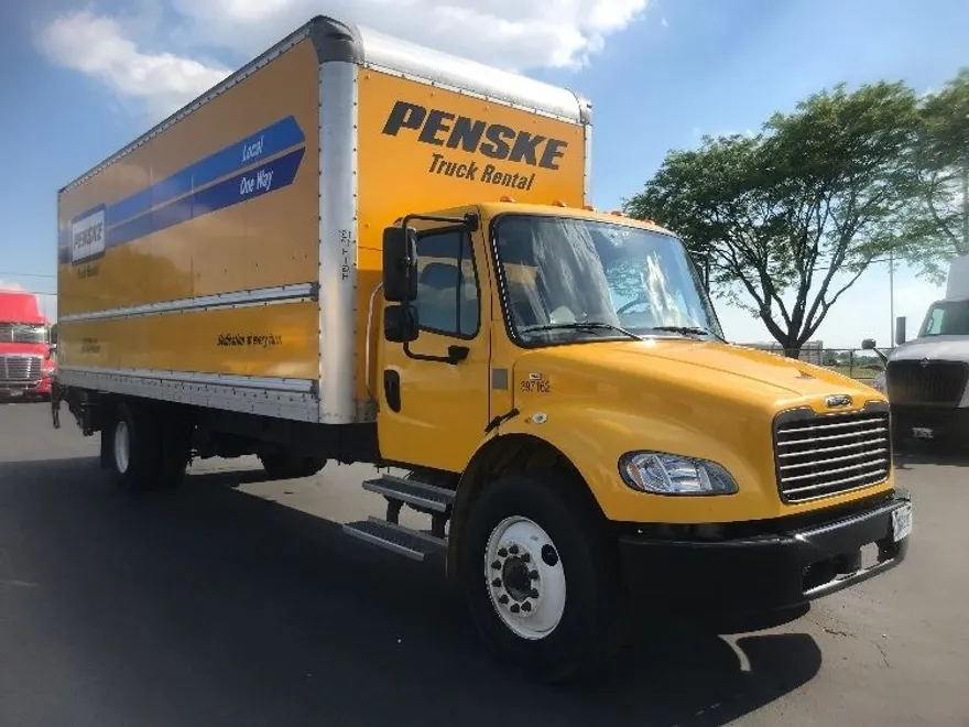 2017 Freightliner M2 106 Medium Duty photo 1
