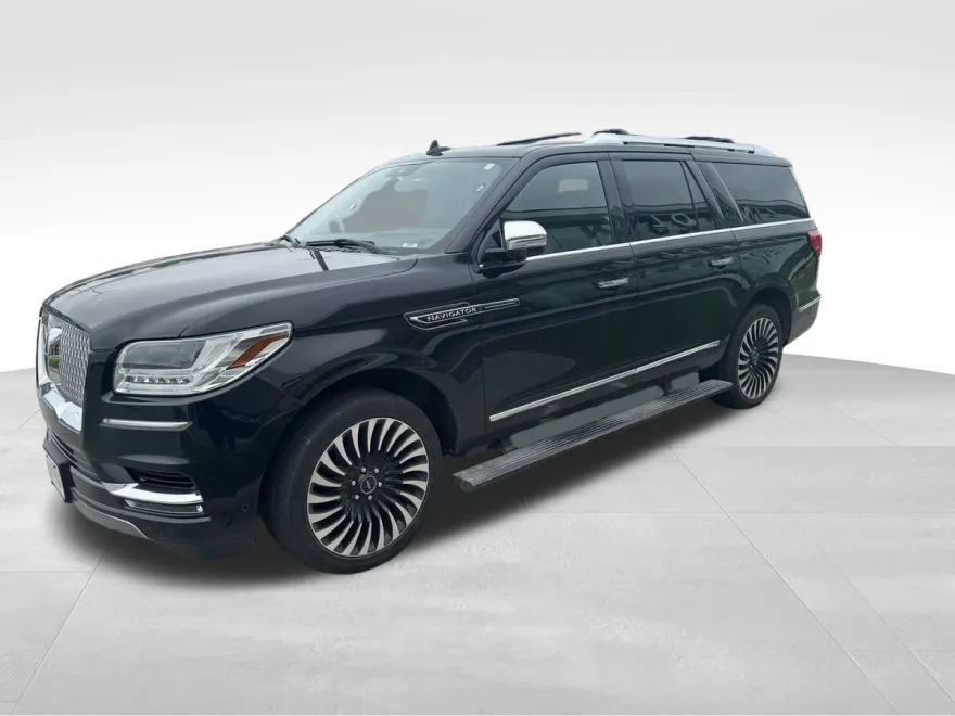 2018 Lincoln Navigator Black Label photo 1